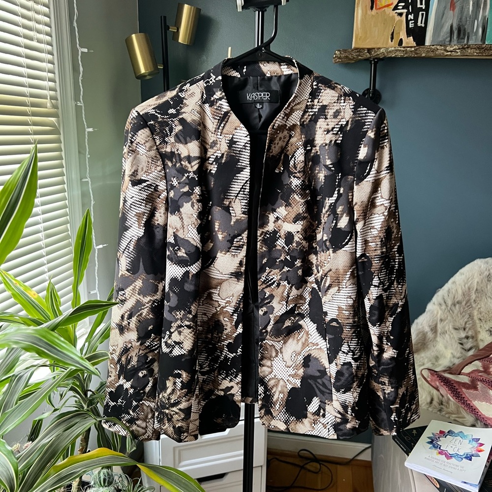 Kasper Black & Neutrals Floral Blazer